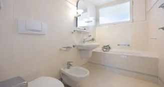 von_poll_real_estate_property_25378037_image_4