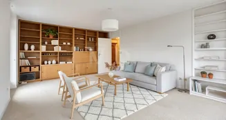 von_poll_real_estate_property_25378037_image_2