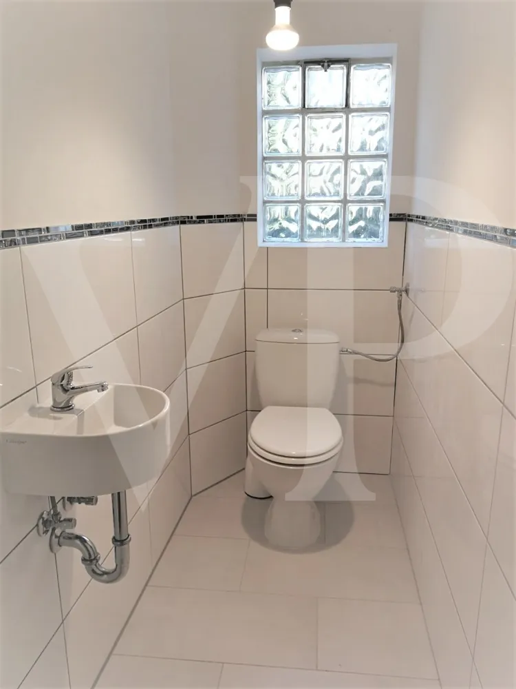 Traumhafte Altbauwohnung mit Garten! - Foto 1