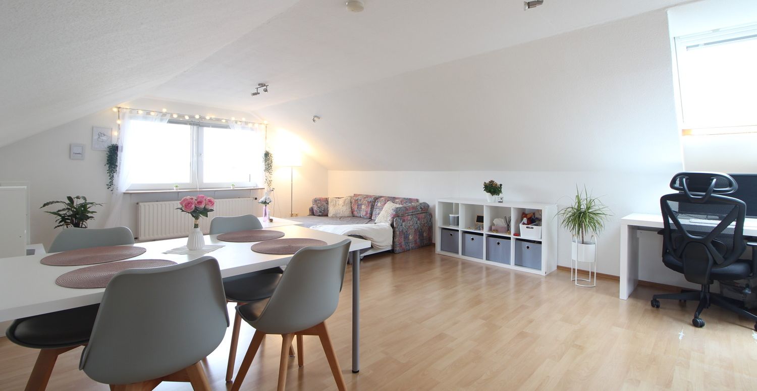 Wohnzimmer DG
