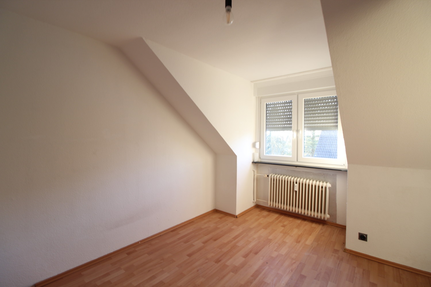Schlafzimmer DG