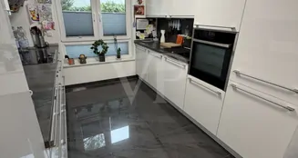 von_poll_real_estate_property_25381005_image_2