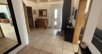 von_poll_real_estate_property_25381006_image_4