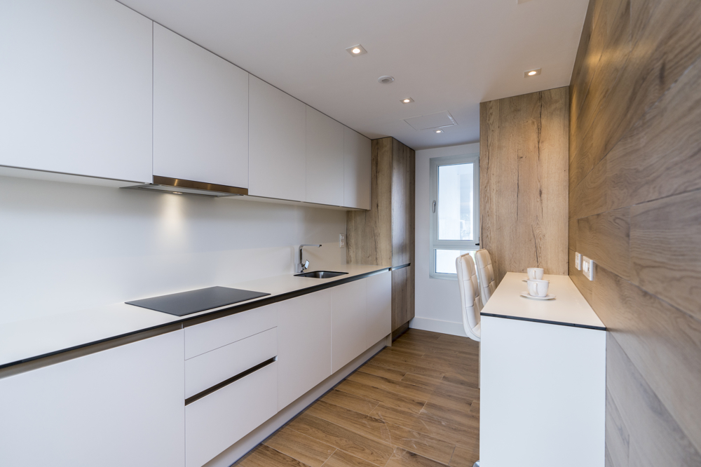 B6_1_Pier_apartments_Sotogrande_Kitchen_Mz 2020