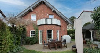 von_poll_real_estate_property_25162001_image_0