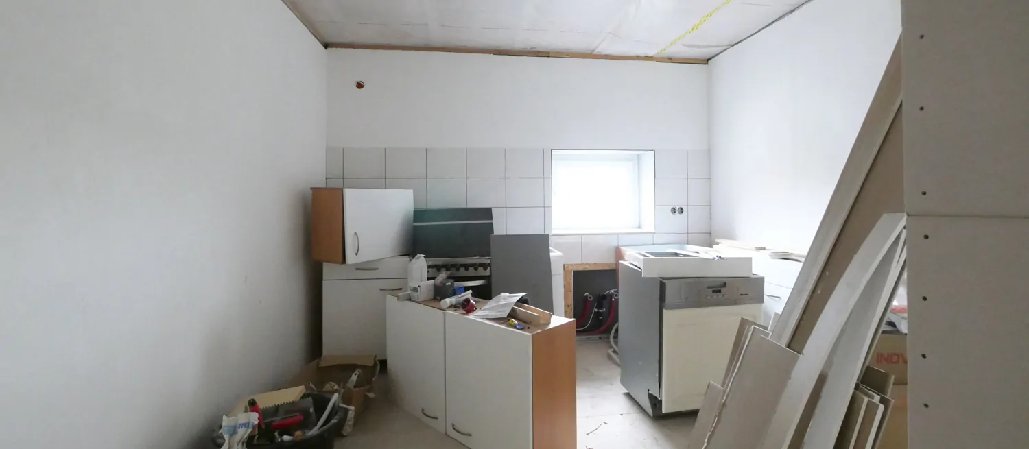 Vorbereitete Küche OG