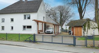 von_poll_real_estate_property_25162003_image_0