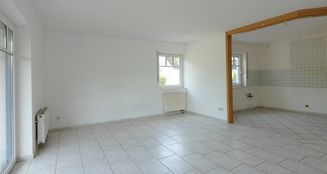 von_poll_real_estate_property_25162005_image_11