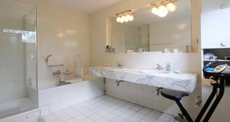 von_poll_real_estate_property_25162007_image_10