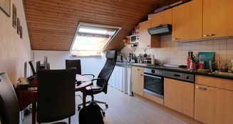 von_poll_real_estate_property_25162009_image_9