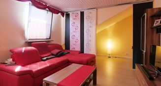 von_poll_real_estate_property_25162009_image_10