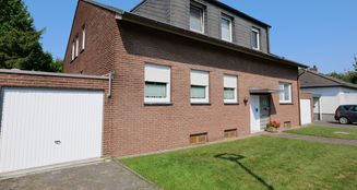 von_poll_real_estate_property_25162009_image_0