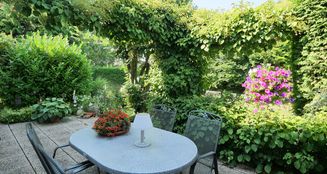 von_poll_real_estate_property_25162009_image_12
