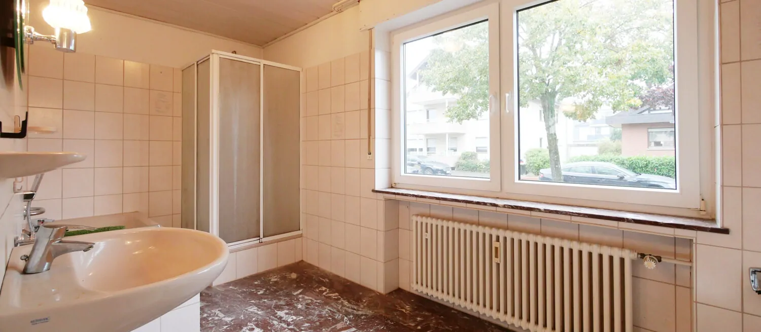 Badezimmer EG