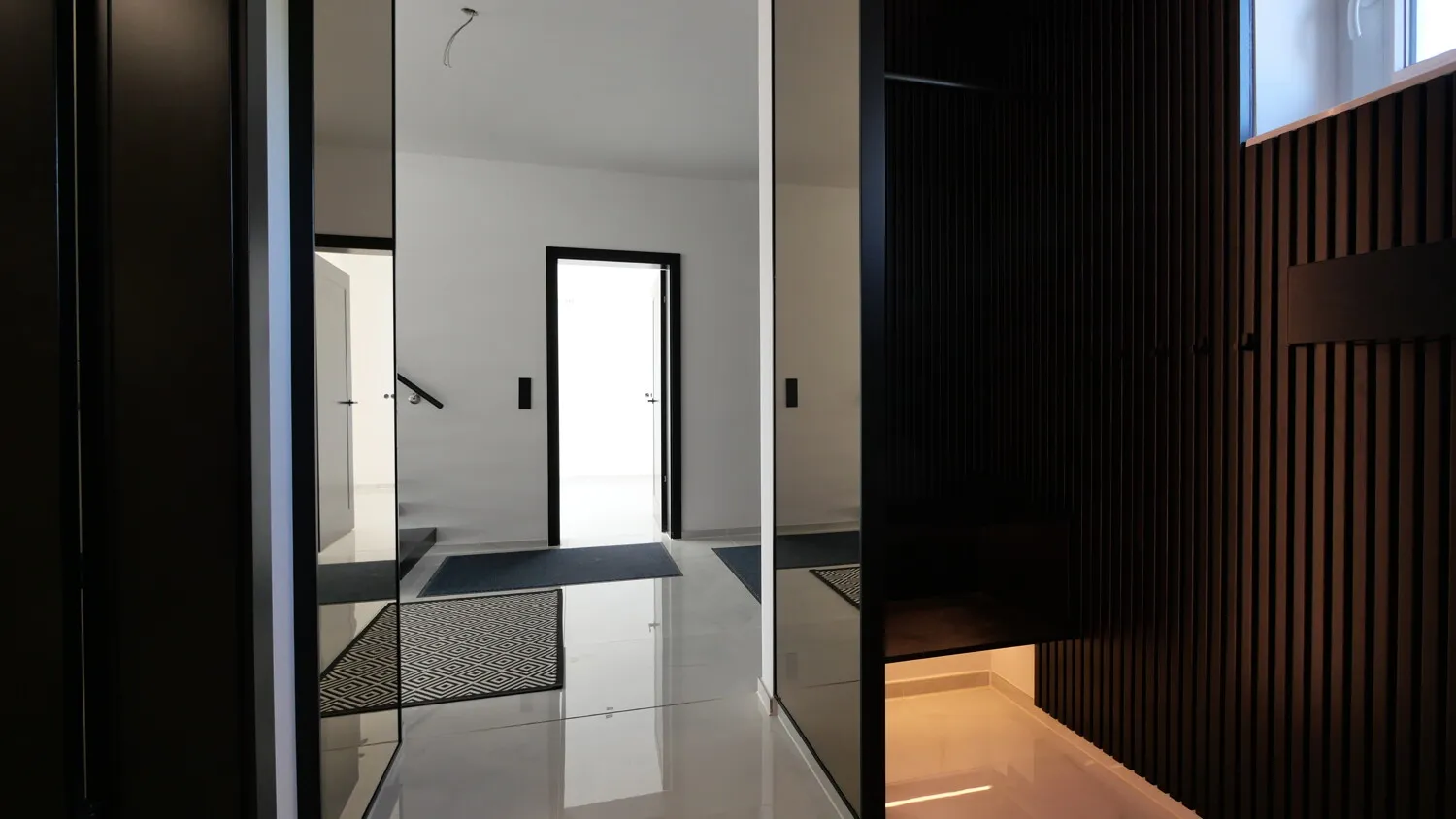 EG_Nebenflur_Garderobe