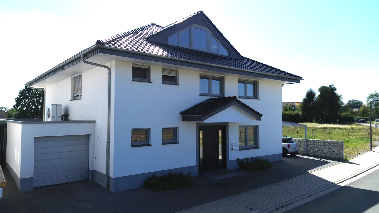 Außenansicht_Straße