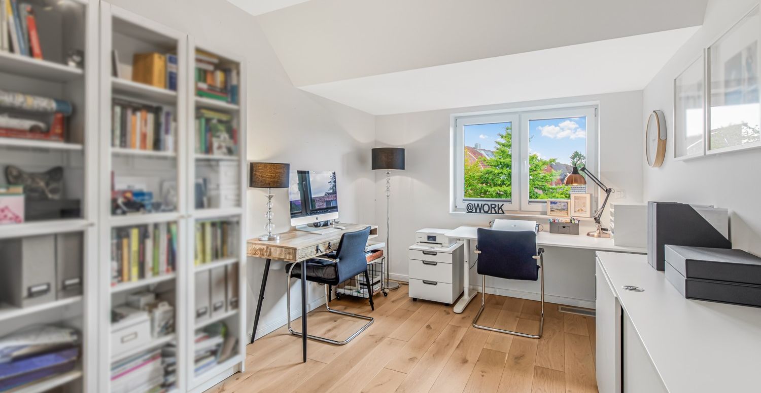 Büro oder Kinderzimmer