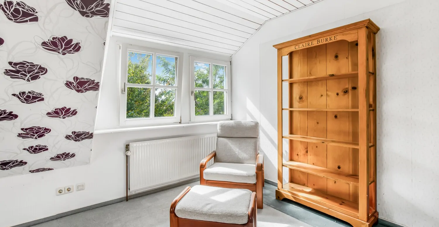 Gemütliche Sitzecke im Schlafzimmer