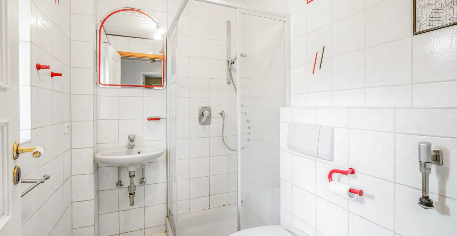 Duschbad im Erdgeschoss