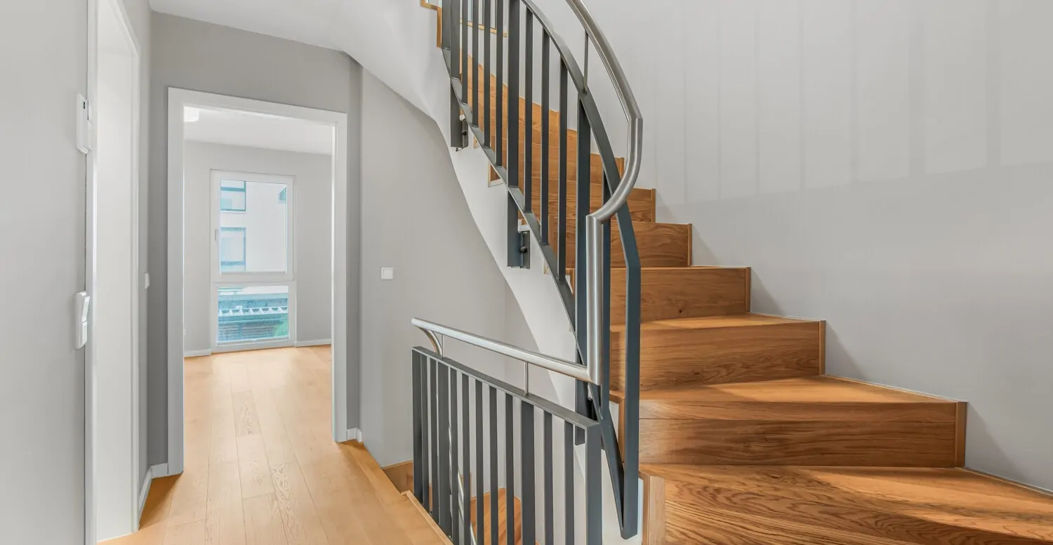 Treppenaufgang ins Dachgeschoss