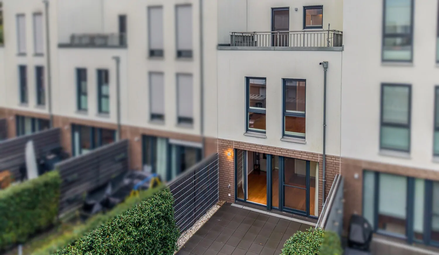 Rückansicht Gebäude