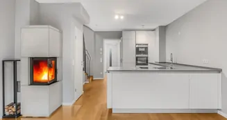 von_poll_real_estate_property_25157018_image_4