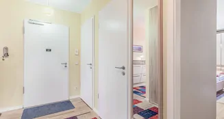 von_poll_real_estate_property_25157021_image_3