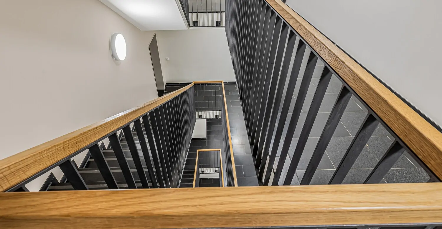 Blick ins Treppenhaus