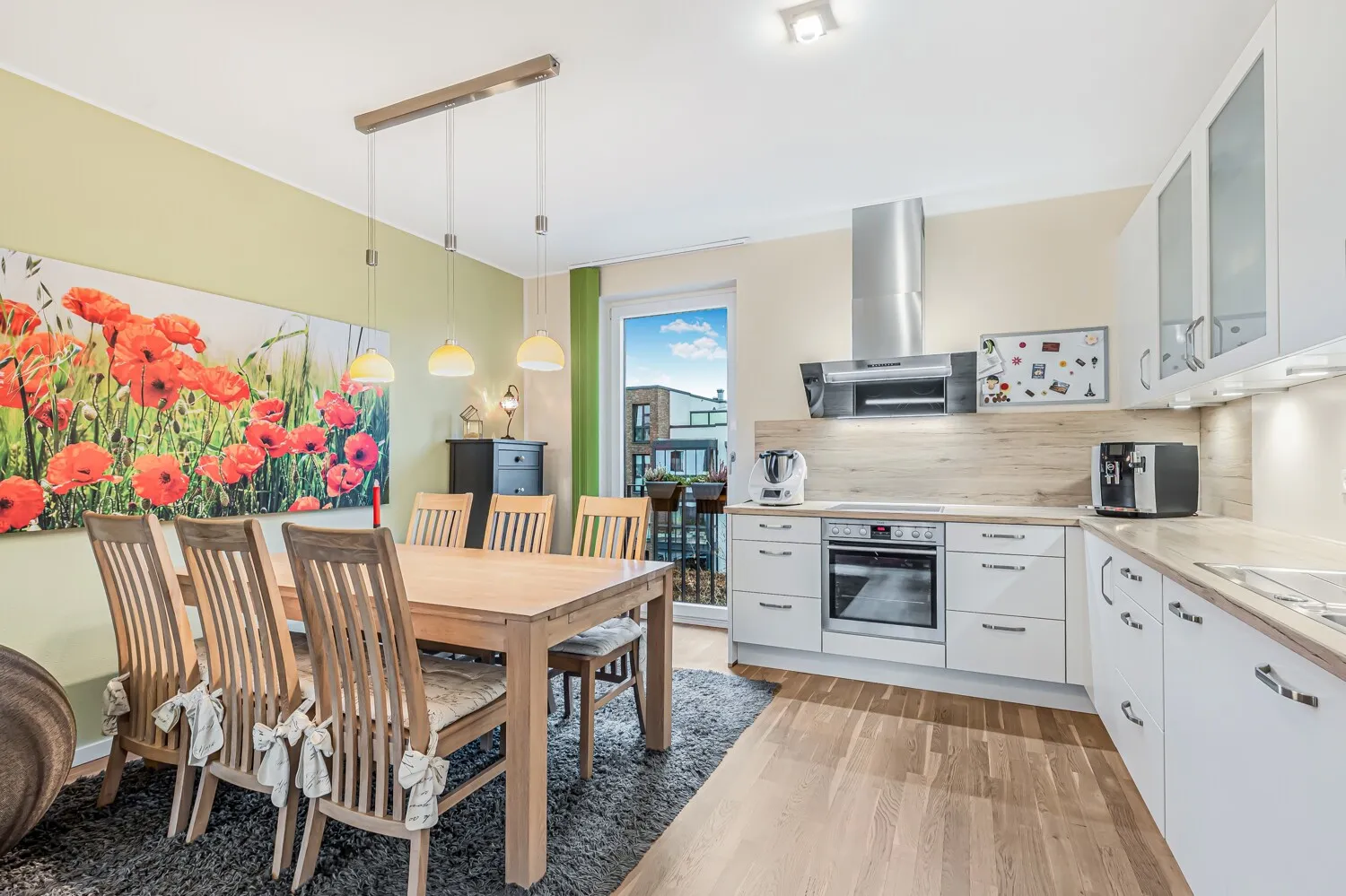 2. Ansicht des Essbereichs