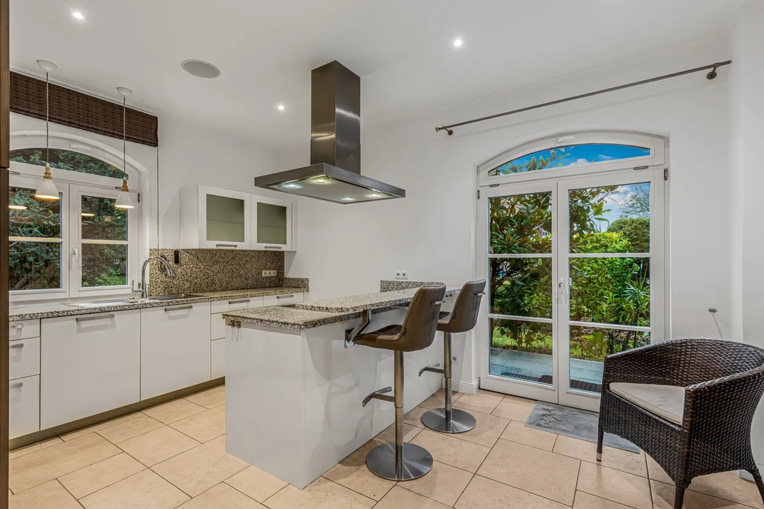 Neuwertige Einbauküche