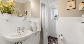 von_poll_real_estate_property_25157022_image_12