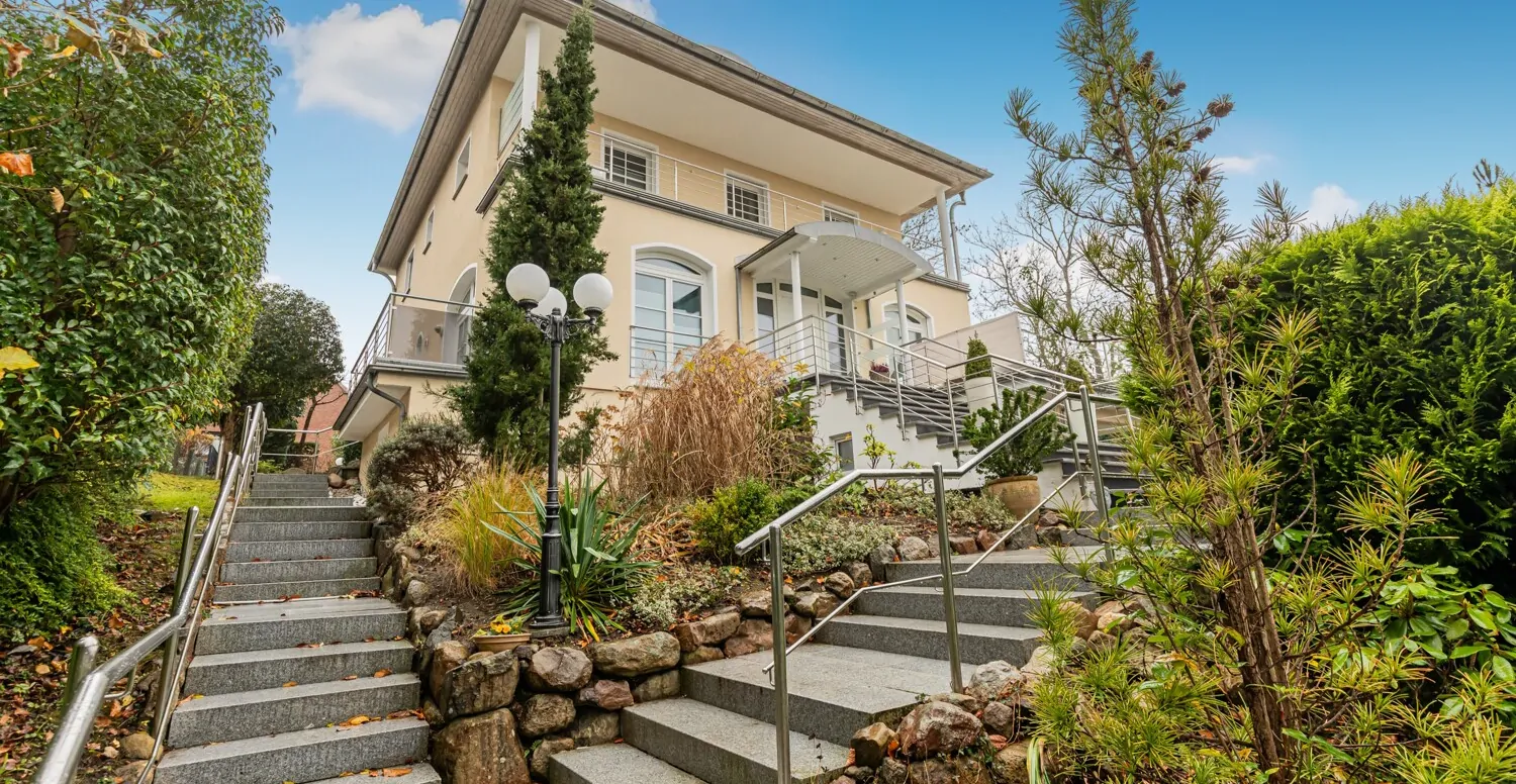 Treppenaufgang zum Haus