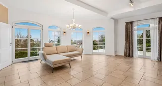 von_poll_real_estate_property_25157022_image_5