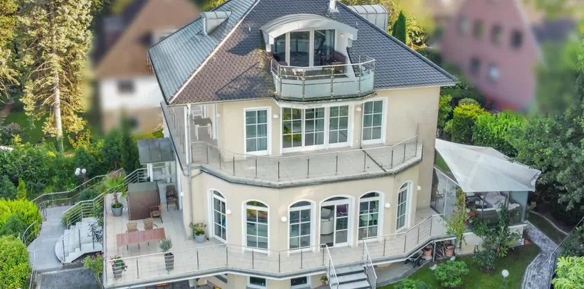 von Poll Immobilien GmbH