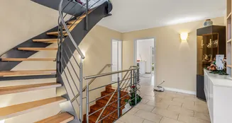 von_poll_real_estate_property_25157022_image_10