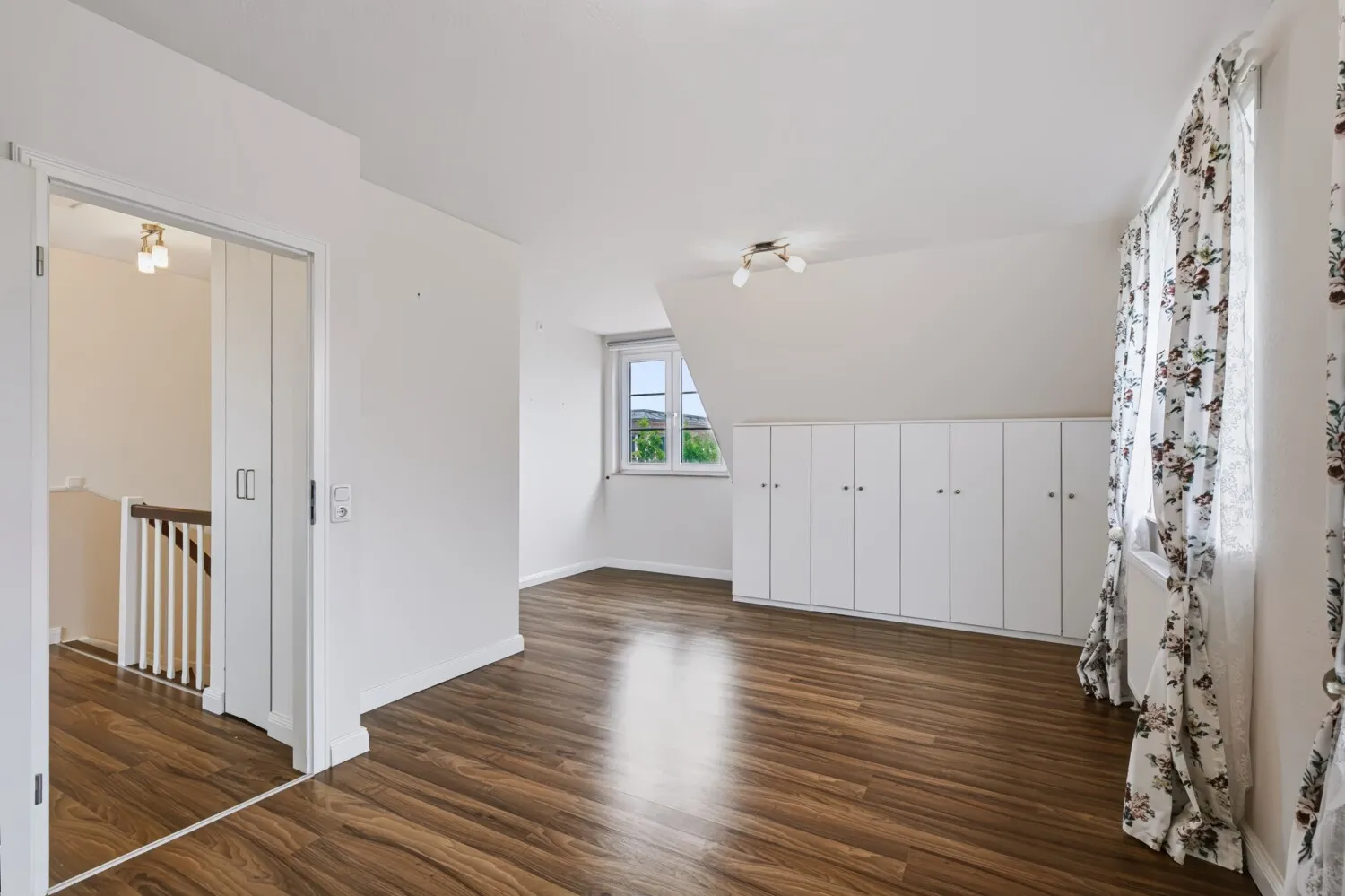 2. Anischt Schlafzimmer
