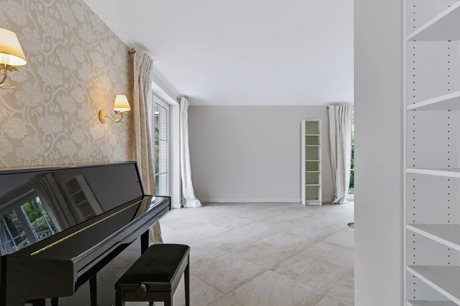 Blick ins Wohnzimmer
