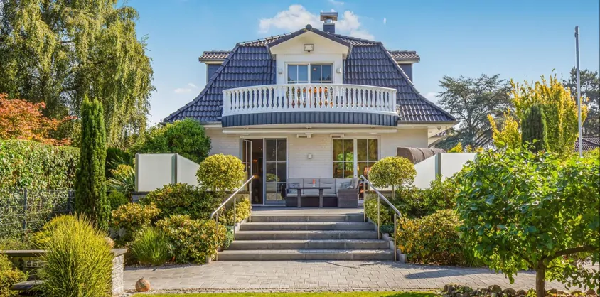 von Poll Immobilien GmbH