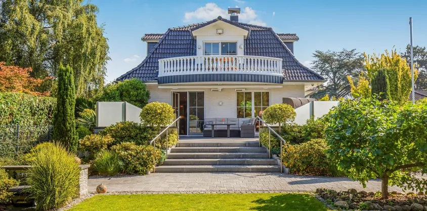 von Poll Immobilien GmbH