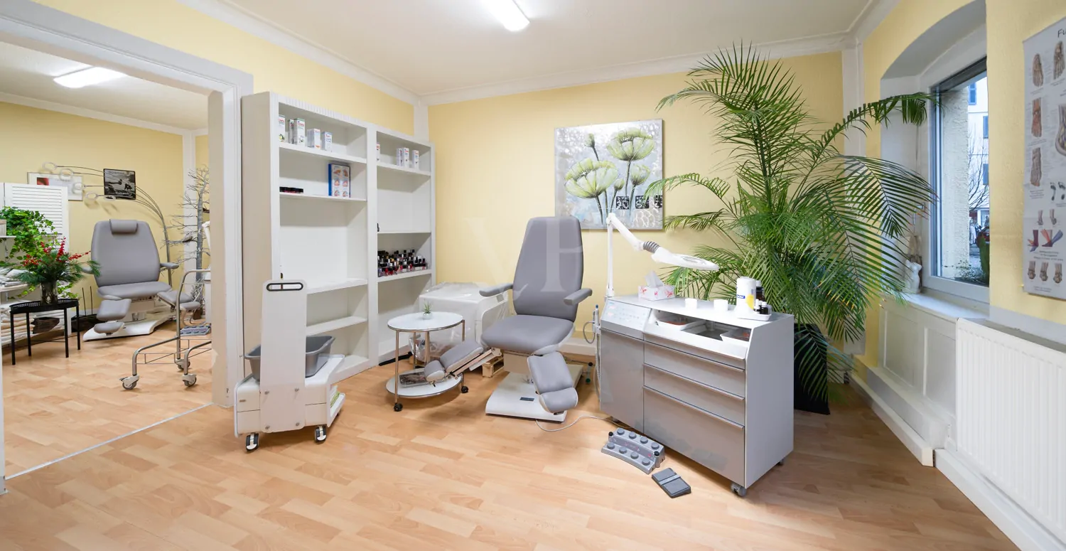 EG - Gewerbe 1. Behandlungszimmer
