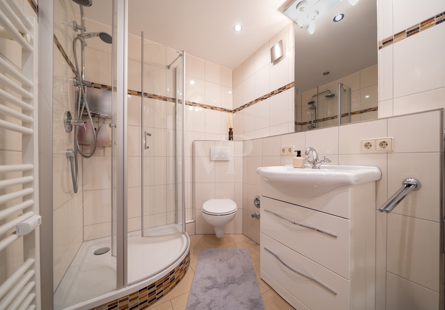 Innenliegendes Badezimmer