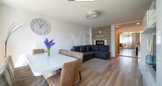 von_poll_real_estate_property_25455024_image_0