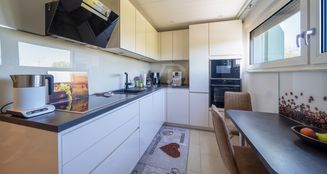 von_poll_real_estate_property_25455024_image_2