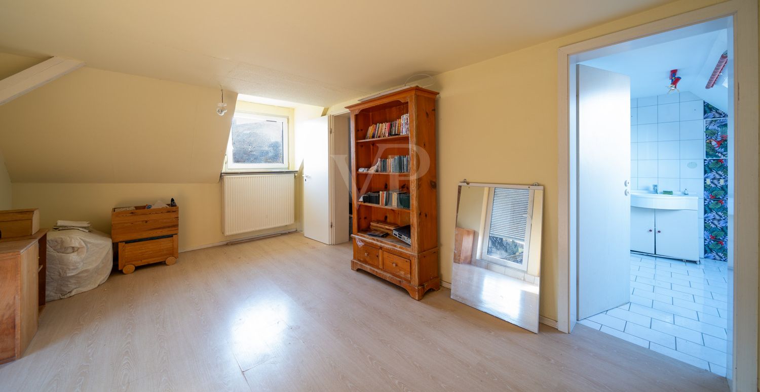 Schlafzimmer DG