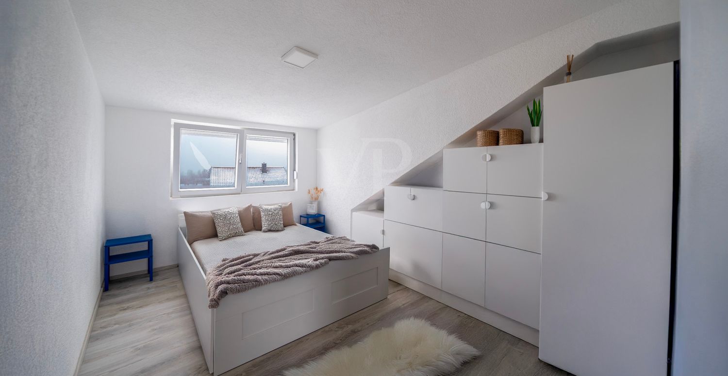 Schlafzimmer DG