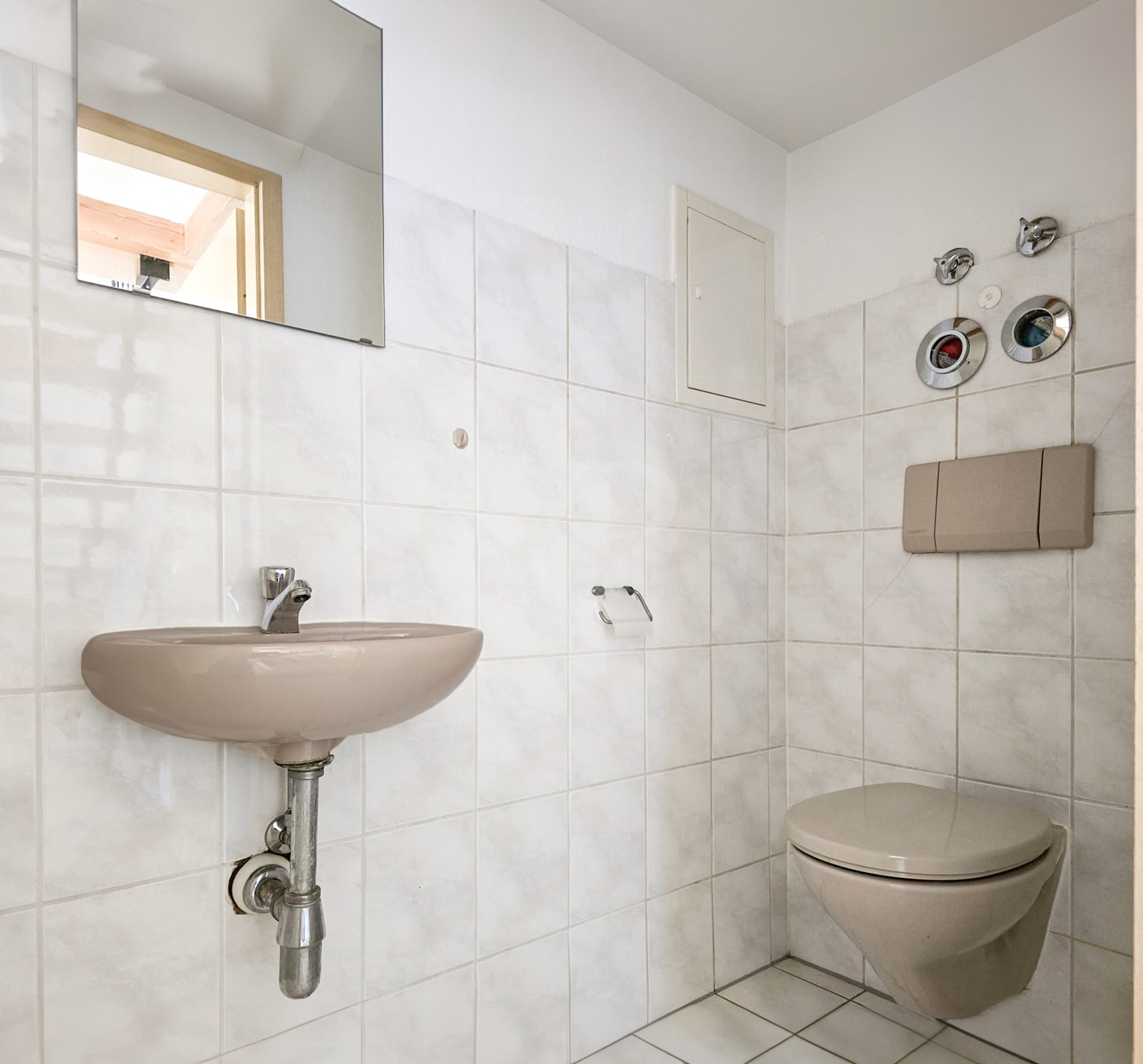 Innenliegendes separates WC
