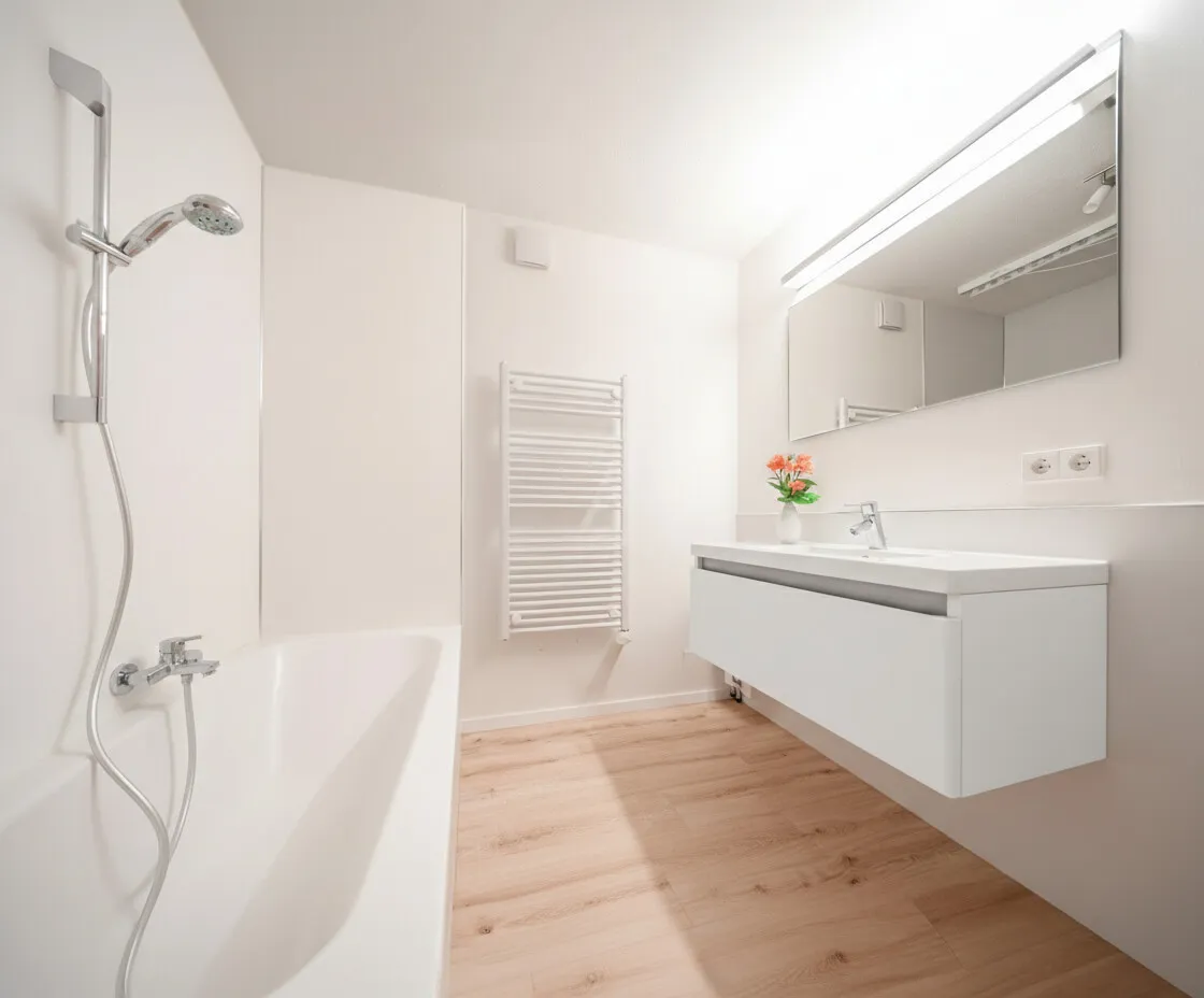 Einliegerwohnung - Badezimmer