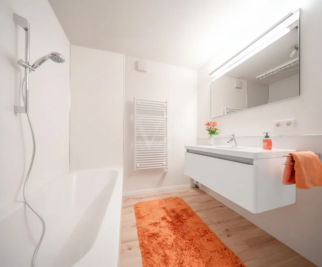 Einliegerwohnung - Badezimmer