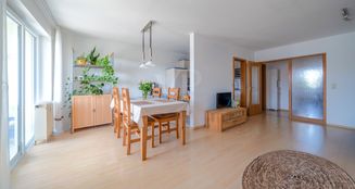 von_poll_real_estate_property_25455022_image_2