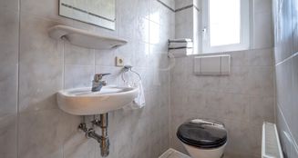 von_poll_real_estate_property_25455039_image_7
